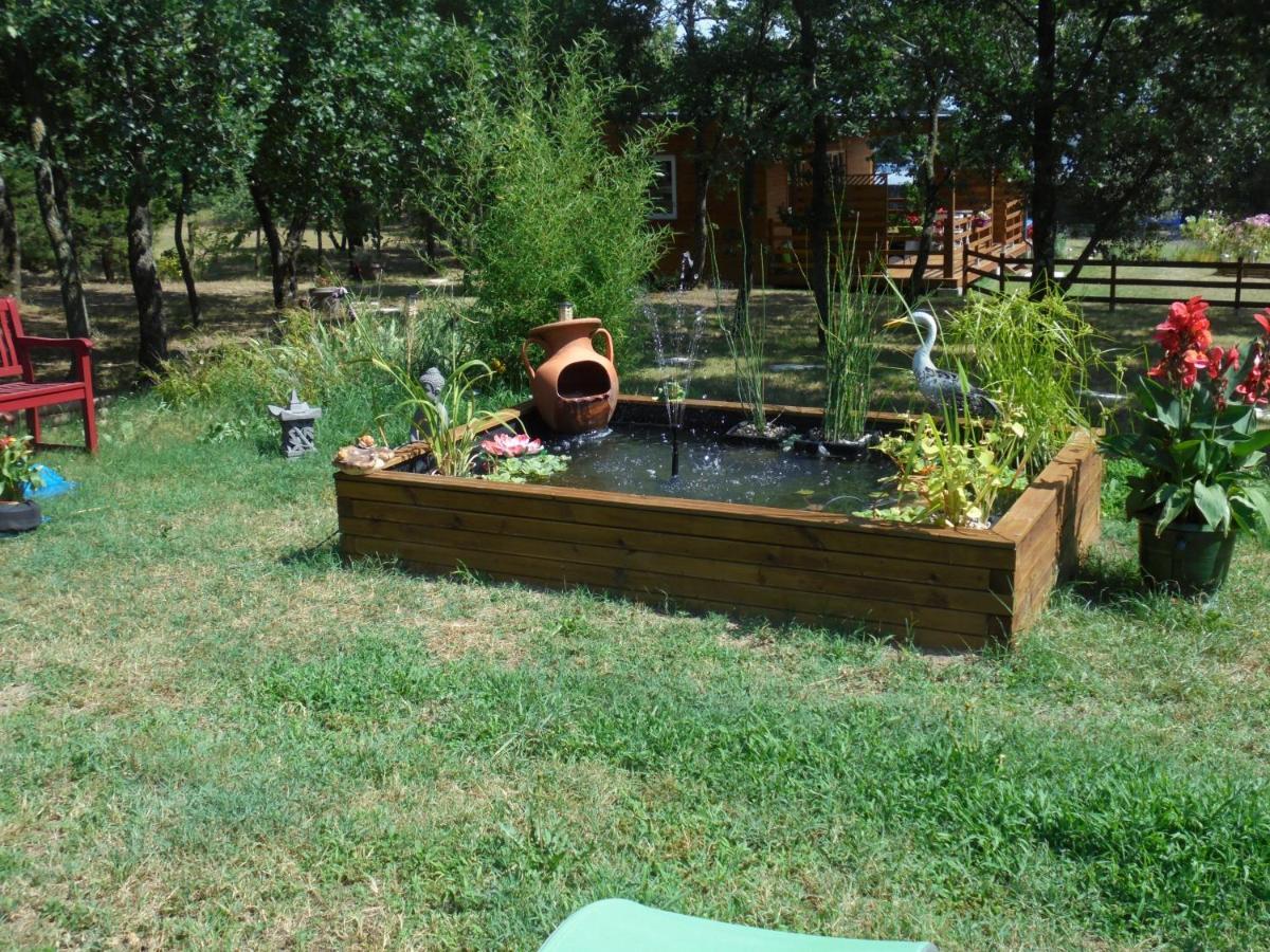Chalet 4 Personnes Montolieu Экстерьер фото